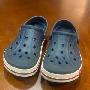 Kids CROCS in blue, size 11T